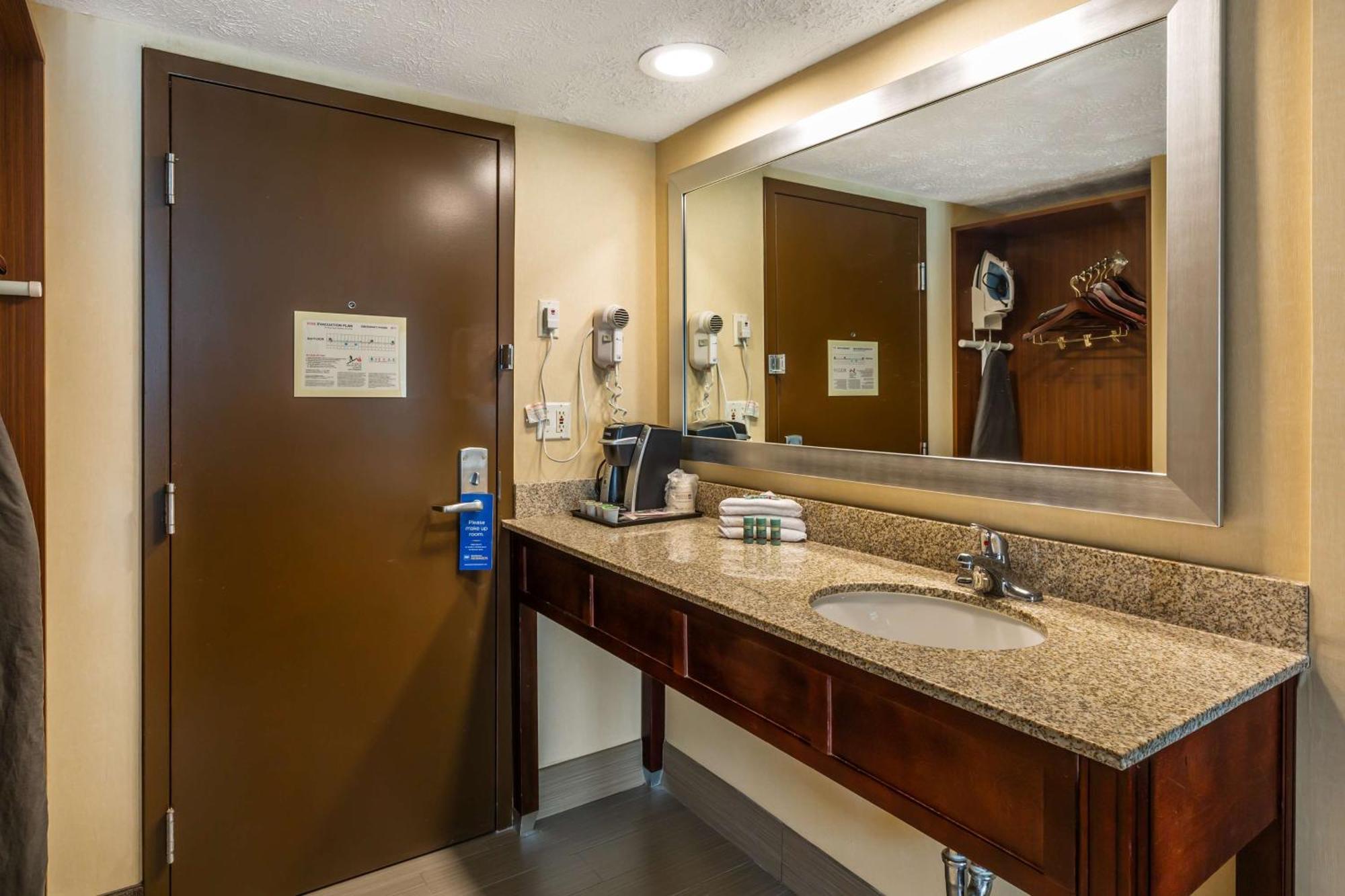Best Western Braintree Inn Εξωτερικό φωτογραφία