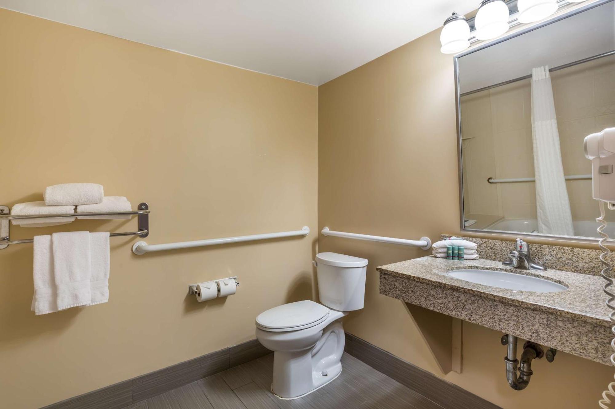 Best Western Braintree Inn Εξωτερικό φωτογραφία